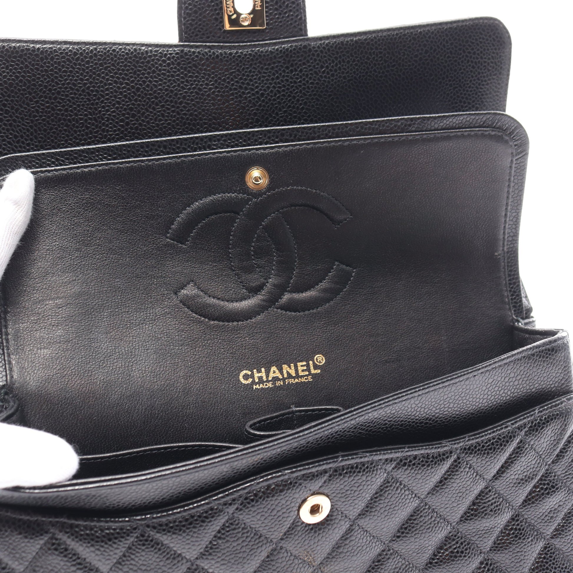 マトラッセ ダブルフラップ チェーンショルダーバッグ キャビアスキン ブラック ゴールド金具 シャネル バッグ CHANEL