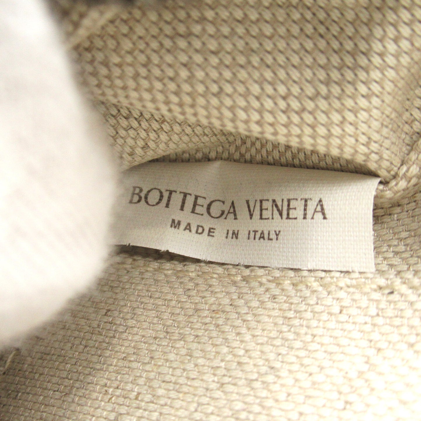 ミニ イントレチャート カメラバッグ ショルダーバッグ レザー ブラック ボッテガヴェネタ バッグ BOTTEGA VENETA