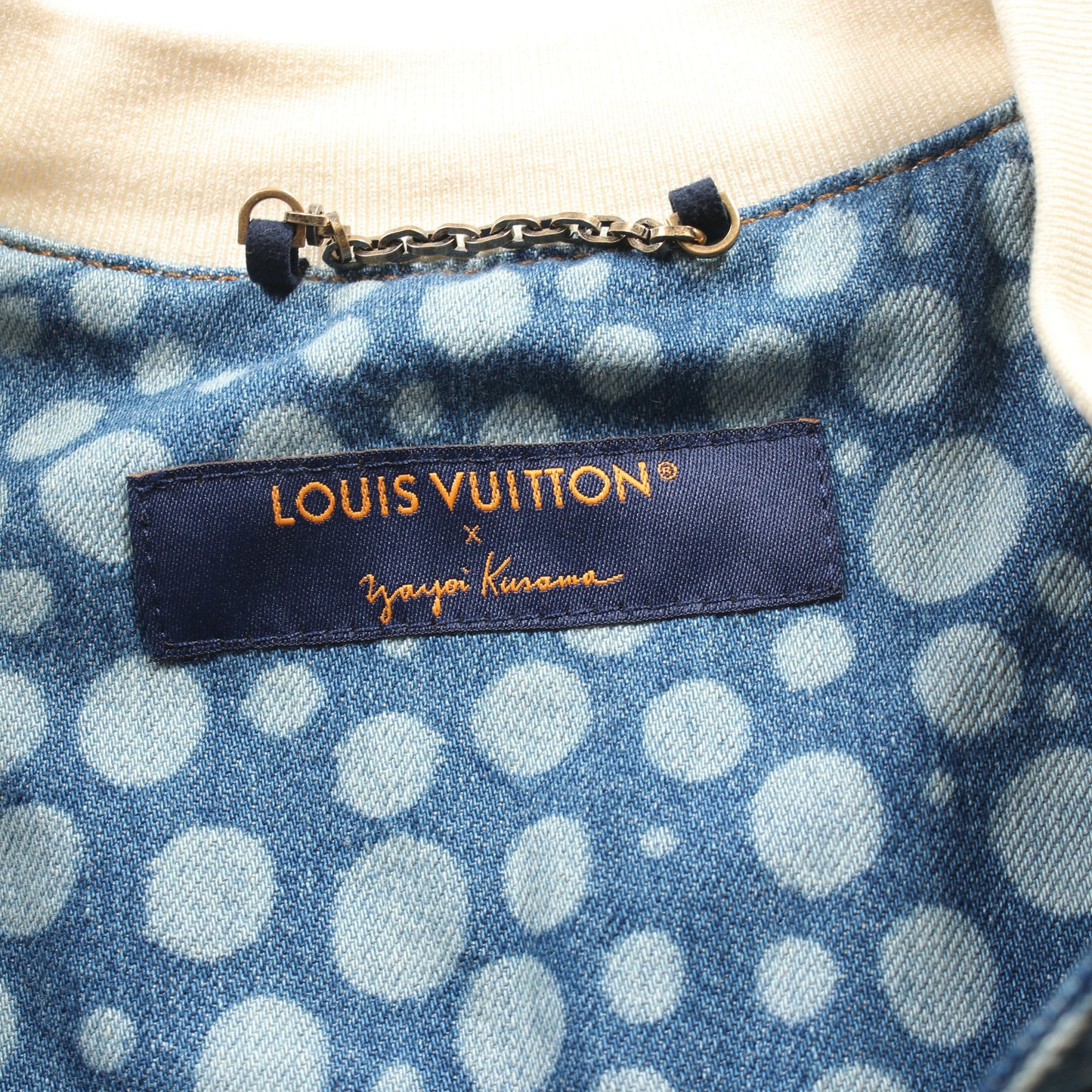 LOUIS VUITTON × 草間彌生 Yayoi Kusama Infinity Dots Denim Shirt シャツ コットン インディゴブルー オフホワイト ルイヴィトン トップス LOUIS VUITTON