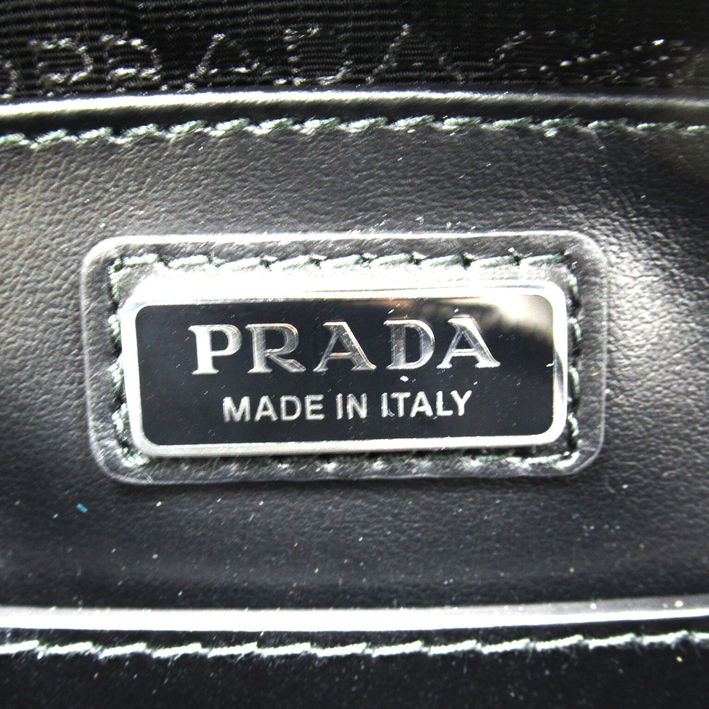 ショルダーバッグ ショルダーバッグ サフィアーノレザー ブラック プラダ バッグ PRADA