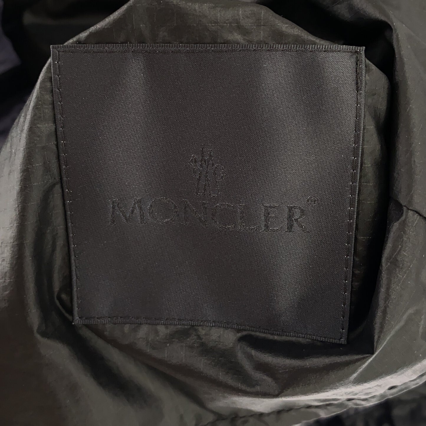 フード付 ナイロンジャケット ナイロンジャケット ナイロン ブラック モンクレール アウター MONCLER