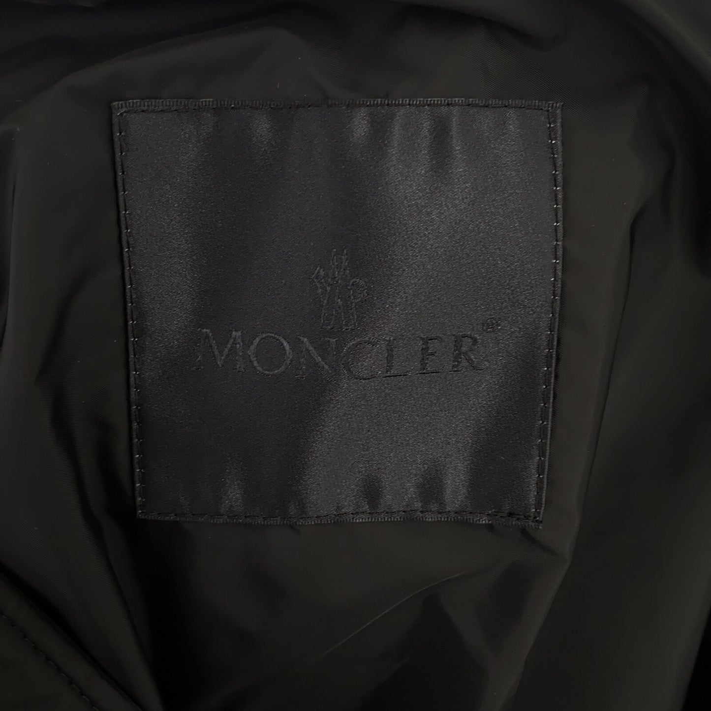 フード付 ナイロンジャケット ナイロンジャケット ナイロン ブラック モンクレール アウター MONCLER