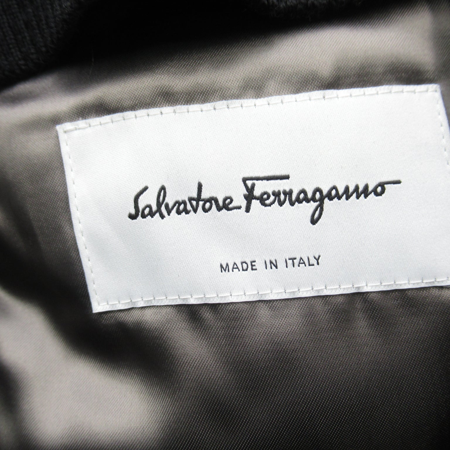 ブルゾン ブルゾン カーキグリーン サルヴァトーレフェラガモ アウター Salvatore Ferragamo