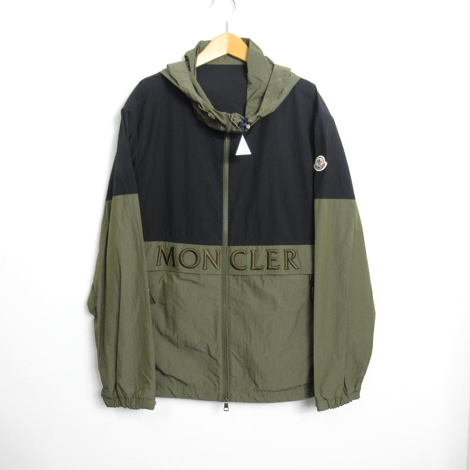 ナイロンジャケット ブルゾン ブルゾン ナイロン ブラック グリーン モンクレール アウター MONCLER