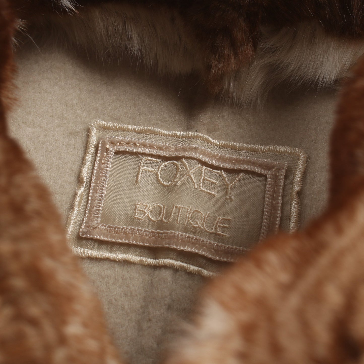 ベスト カシミヤ チンチラ ブラウン ライトベージュ フォクシー トップス FOXEY