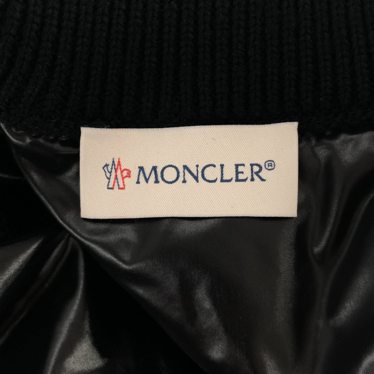 ダウンジャケット ダウンジャケット ナイロン ブラック モンクレール アウター MONCLER