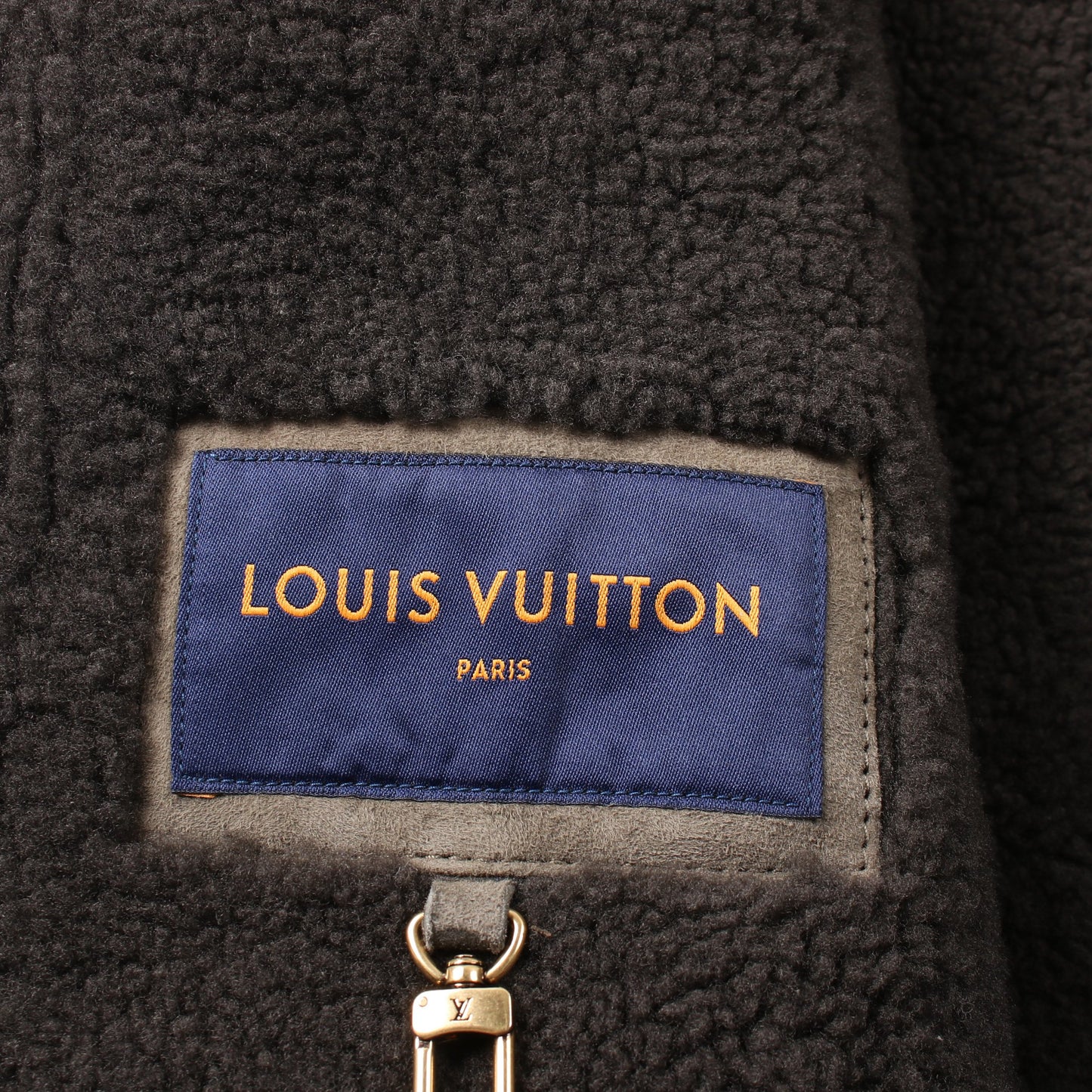 モノグラム ジャケット ムートン グレーブラウン ダークグレー ルイヴィトン アウター LOUIS VUITTON