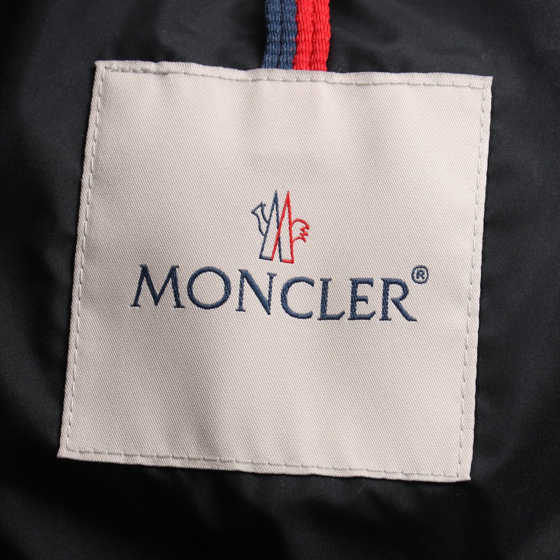 DAMAVAND ダウンジャケット ナイロン ブラック フード付き モンクレール アウター MONCLER