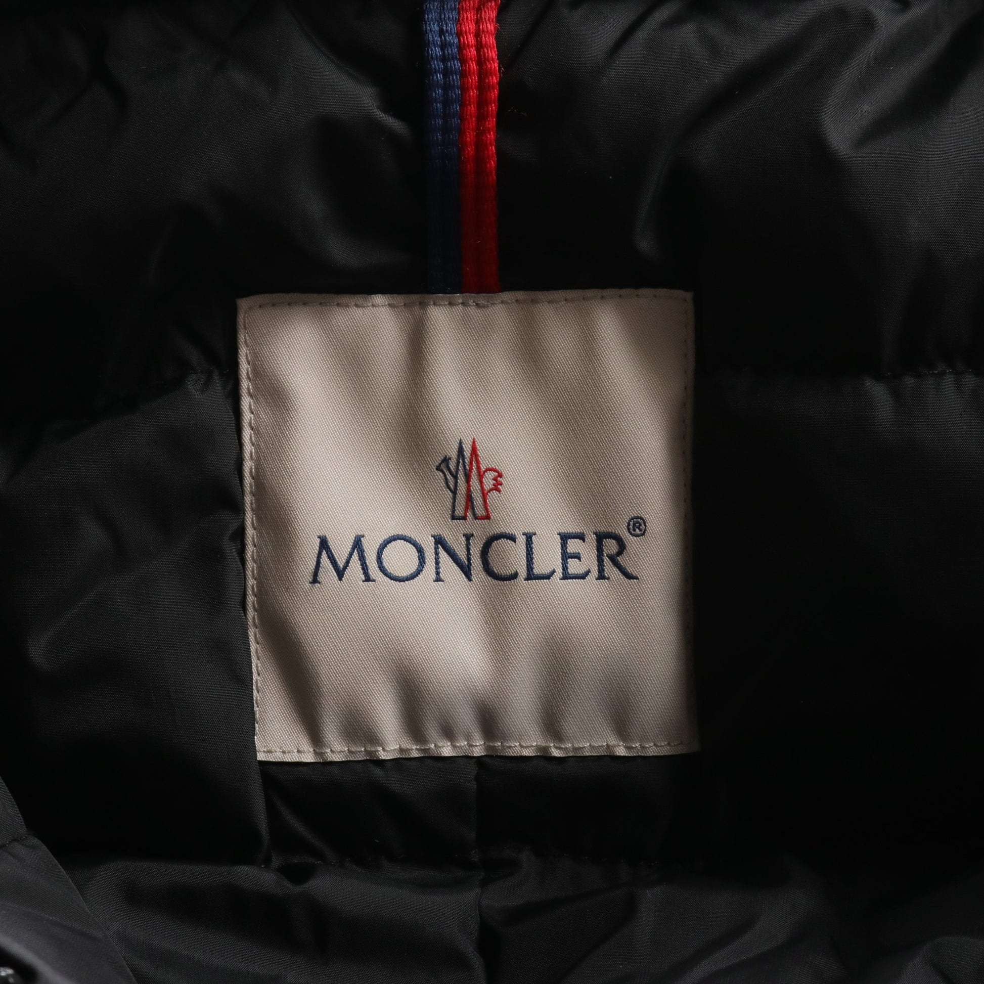 ダウンジャケット ブラック フード付き モンクレール アウター MONCLER