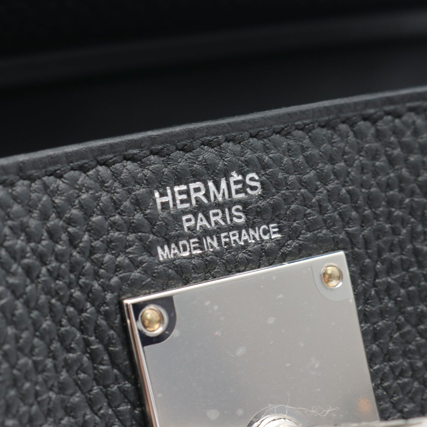 ケリーアッカドPM ボディバッグ トゴ ブラック シルバー金具 W刻印 エルメス バッグ HERMES