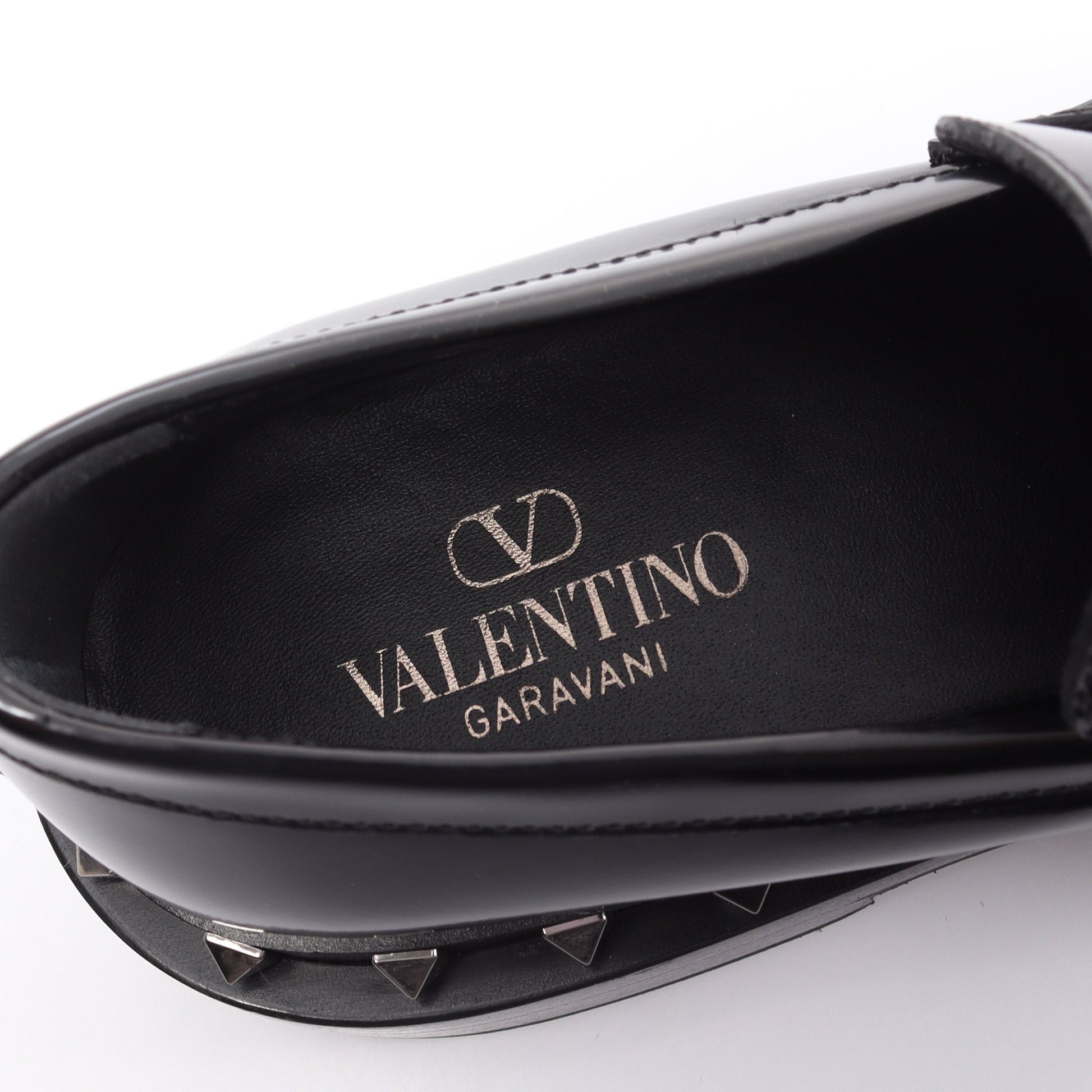 ローファー レザー ブラック ロックスタッズ ヴァレンティノ シューズ VALENTINO