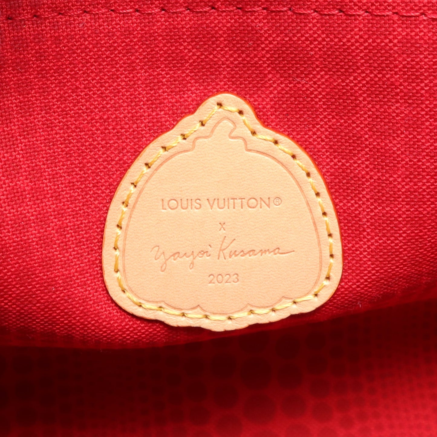 LOUIS VUITTON × yayoi kusama オンザゴーPM ハンドバッグ PVC レザー ブラウン マルチカラー 2WAY ルイヴィトン バッグ LOUIS VUITTON