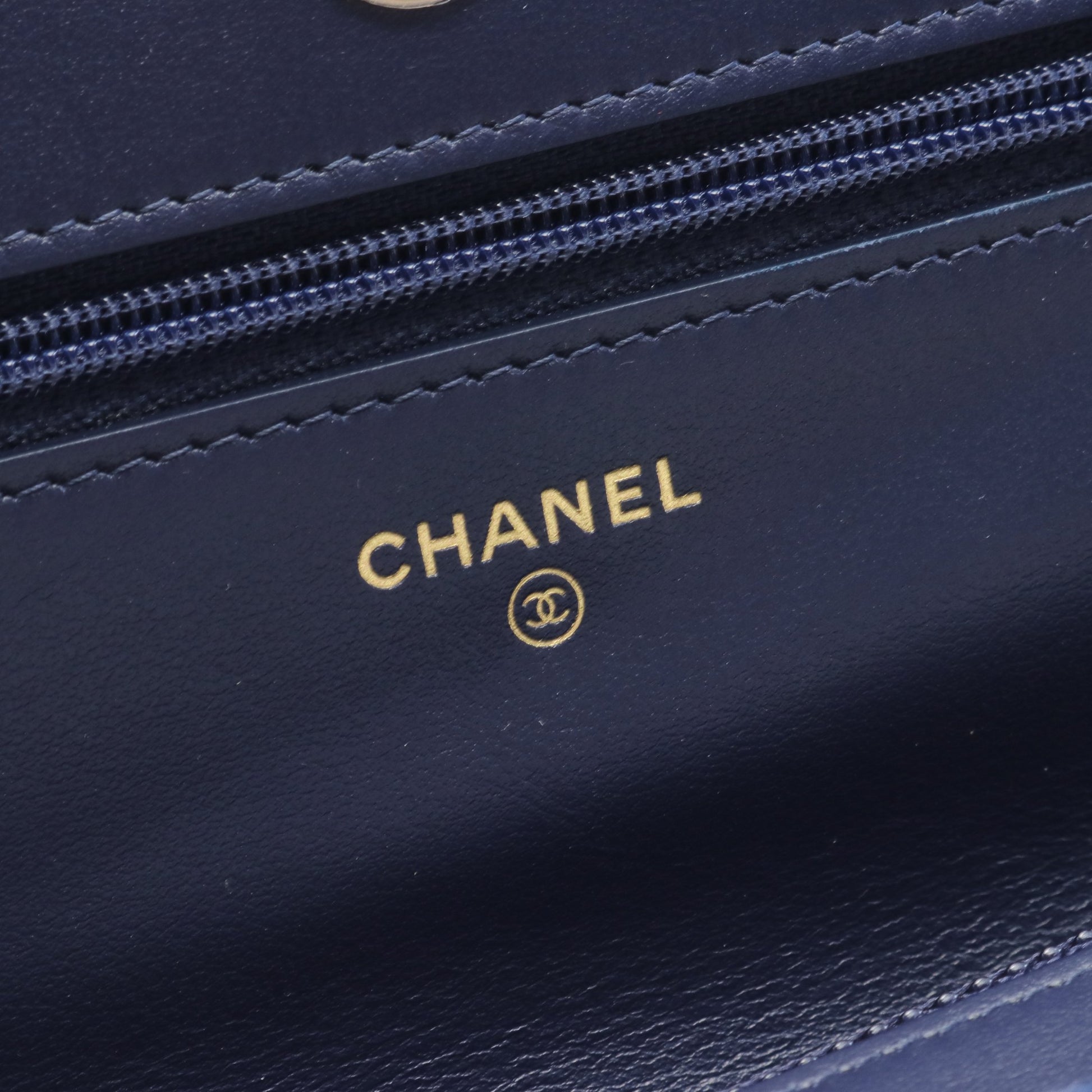 チェーンショルダーバッグ パイル レザー ネイビー オフホワイト マルチカラー マットゴールド金具 2WAY シャネル バッグ CHANEL