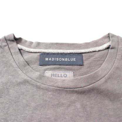 Helloロゴ Tシャツ クルーネック コットン グレー マディソンブルー トップス MADISONBLUE