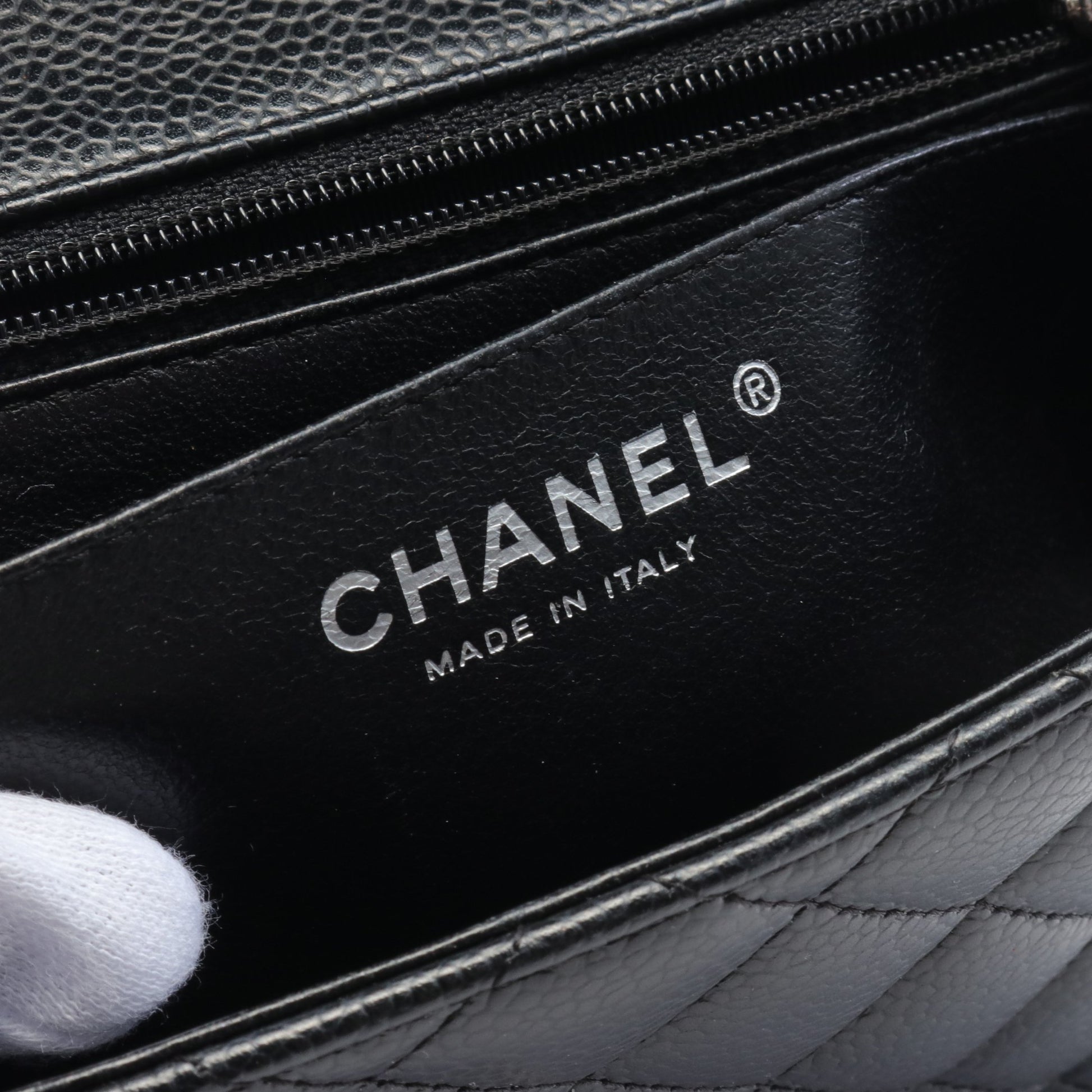 ミニマトラッセ チェーンショルダーバッグ キャビアスキン ブラック シルバー金具 シャネル バッグ CHANEL