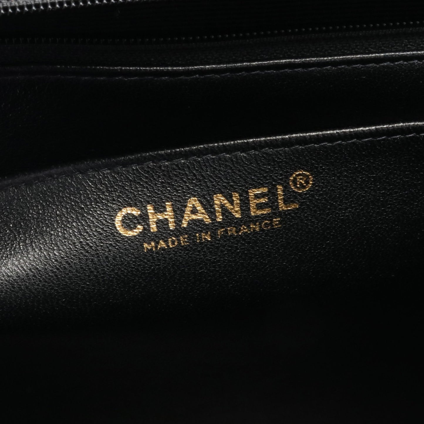 マトラッセ ハンドバッグ キャビアスキン ブラック ゴールド金具 シャネル バッグ CHANEL