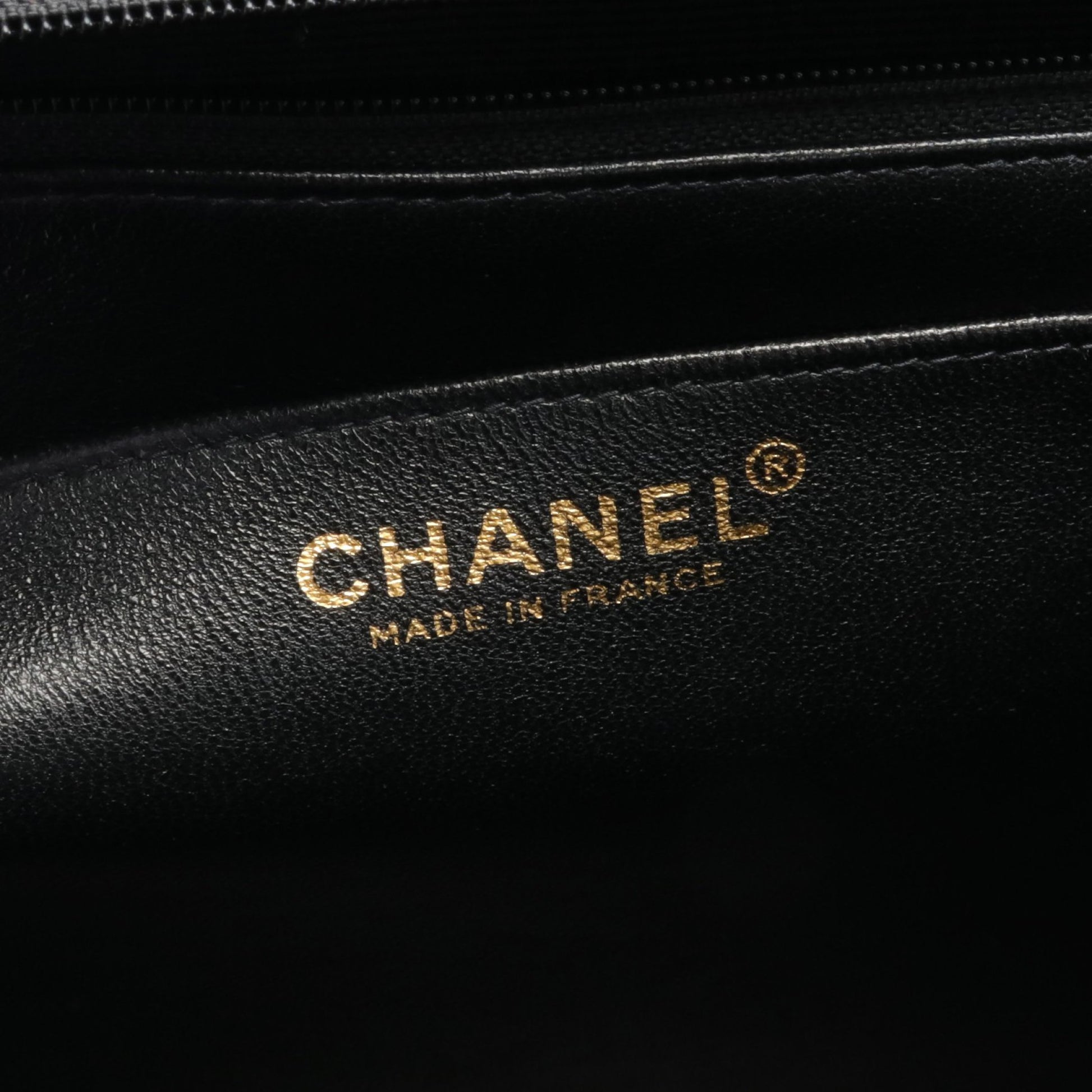 マトラッセ ハンドバッグ キャビアスキン ブラック ゴールド金具 シャネル バッグ CHANEL