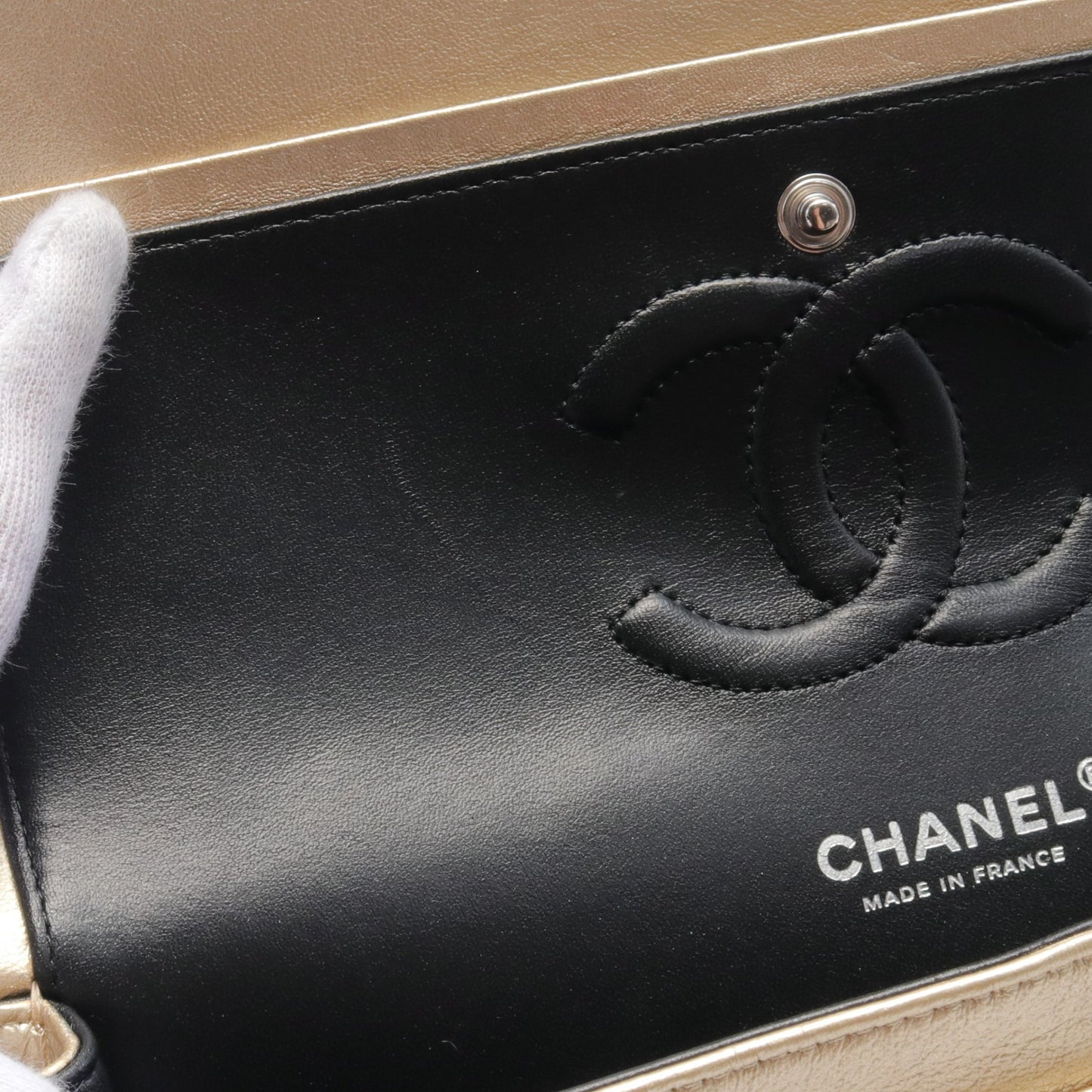 マトラッセ Wフラップ Wチェーンショルダーバッグ レザー ゴールド ブラック金具 シャネル バッグ CHANEL