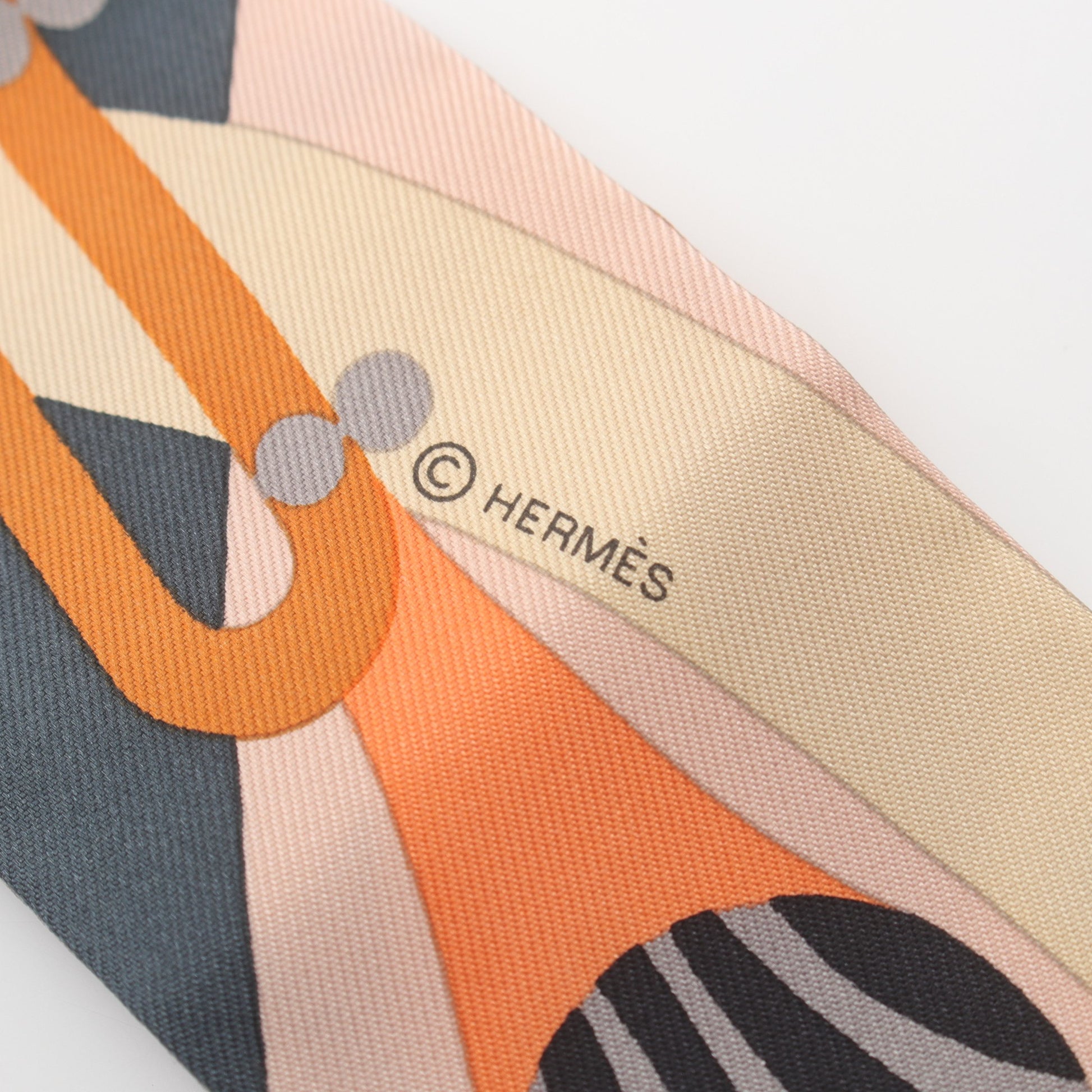 ツイリー PARADE EN FANFARE リボン スカーフ シルク マルチカラー エルメス 財布・小物 HERMES