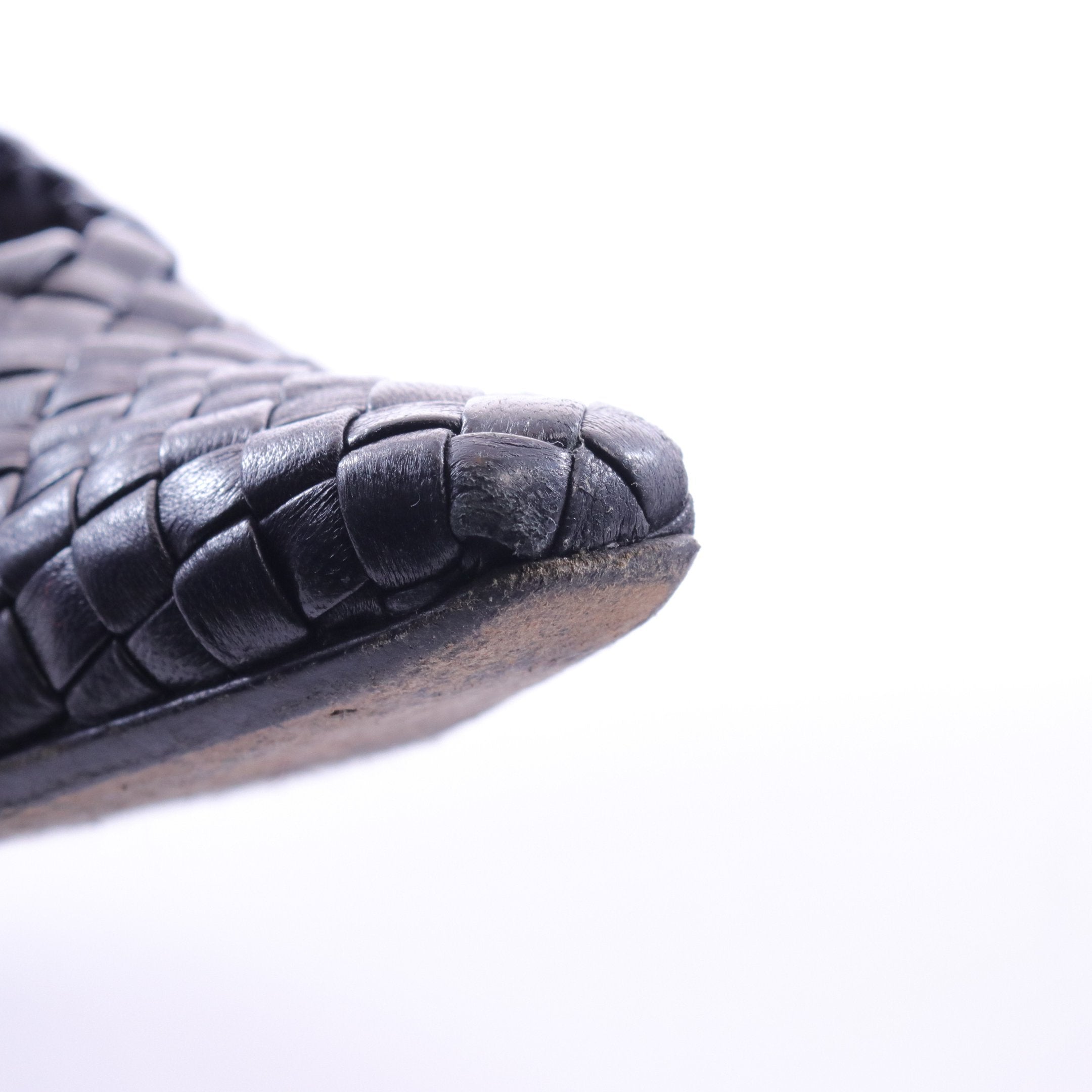 bottega Veneta ボッテガヴェネタ アーモンド パンプス 黒 【公式通販】