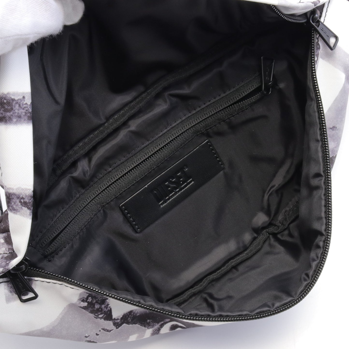 RAVE BELT BAG ボディバッグ ウエストバッグ グラフィックプリント ナイロン グレー ブラック ホワイト ディーゼル バッグ DIESEL