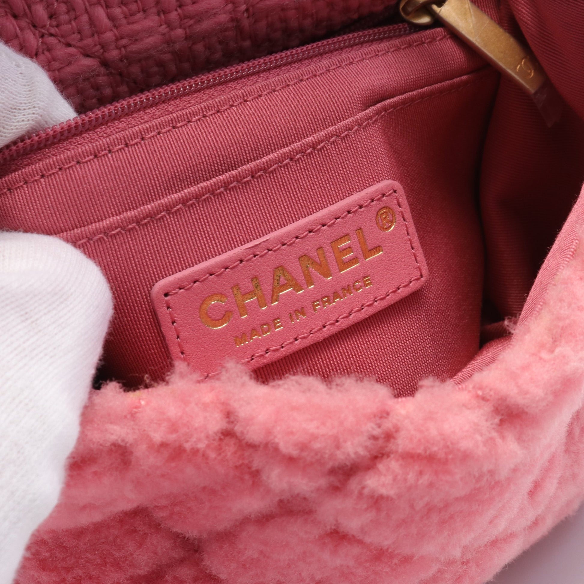 ミニマトラッセ チェーンショルダーバッグ ボア ツイード ピンク マットゴールド金具 シャネル バッグ CHANEL