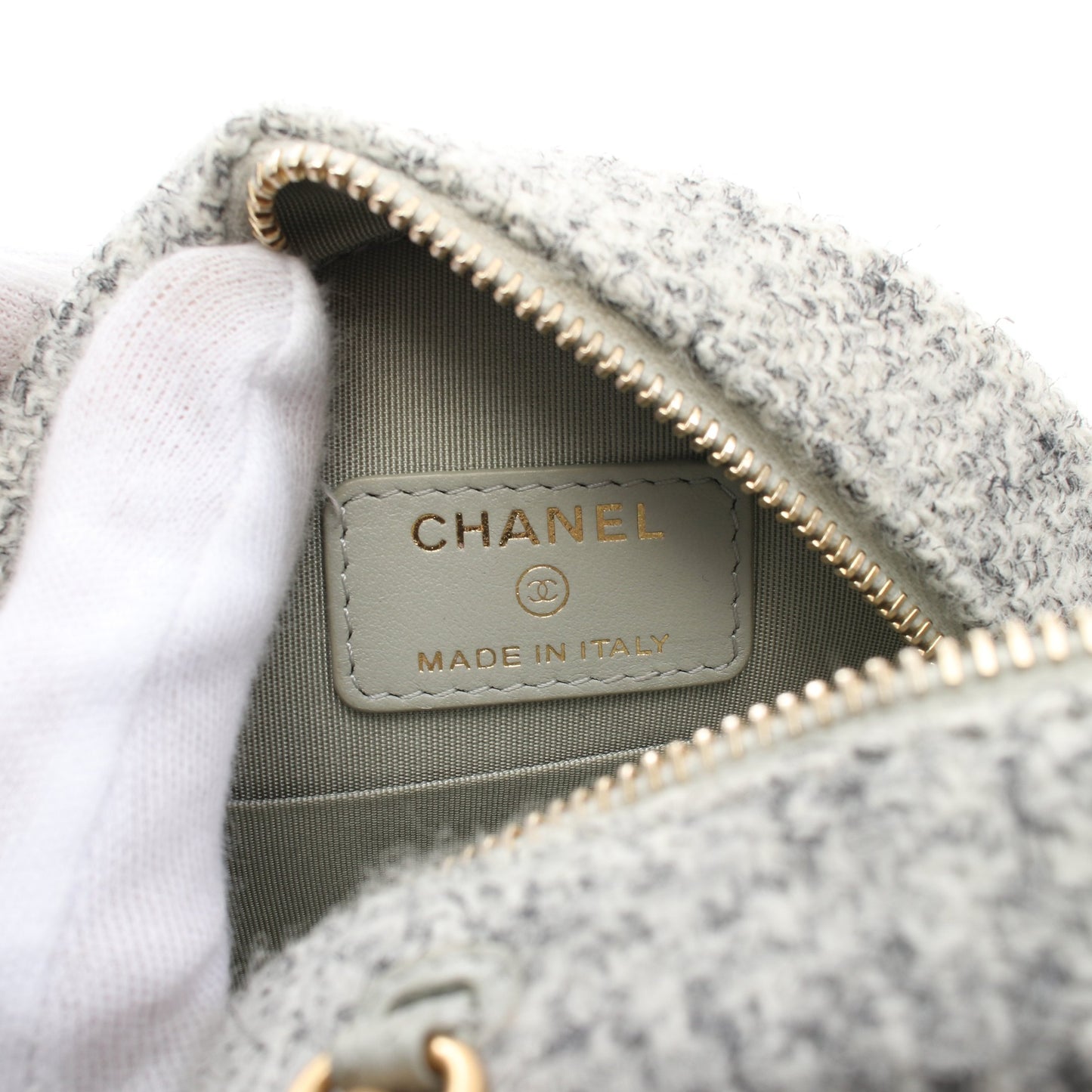 シャネル19 マトラッセ チェーンショルダーバッグ ツイード レザー グレー コンビ金具 シャネル バッグ CHANEL