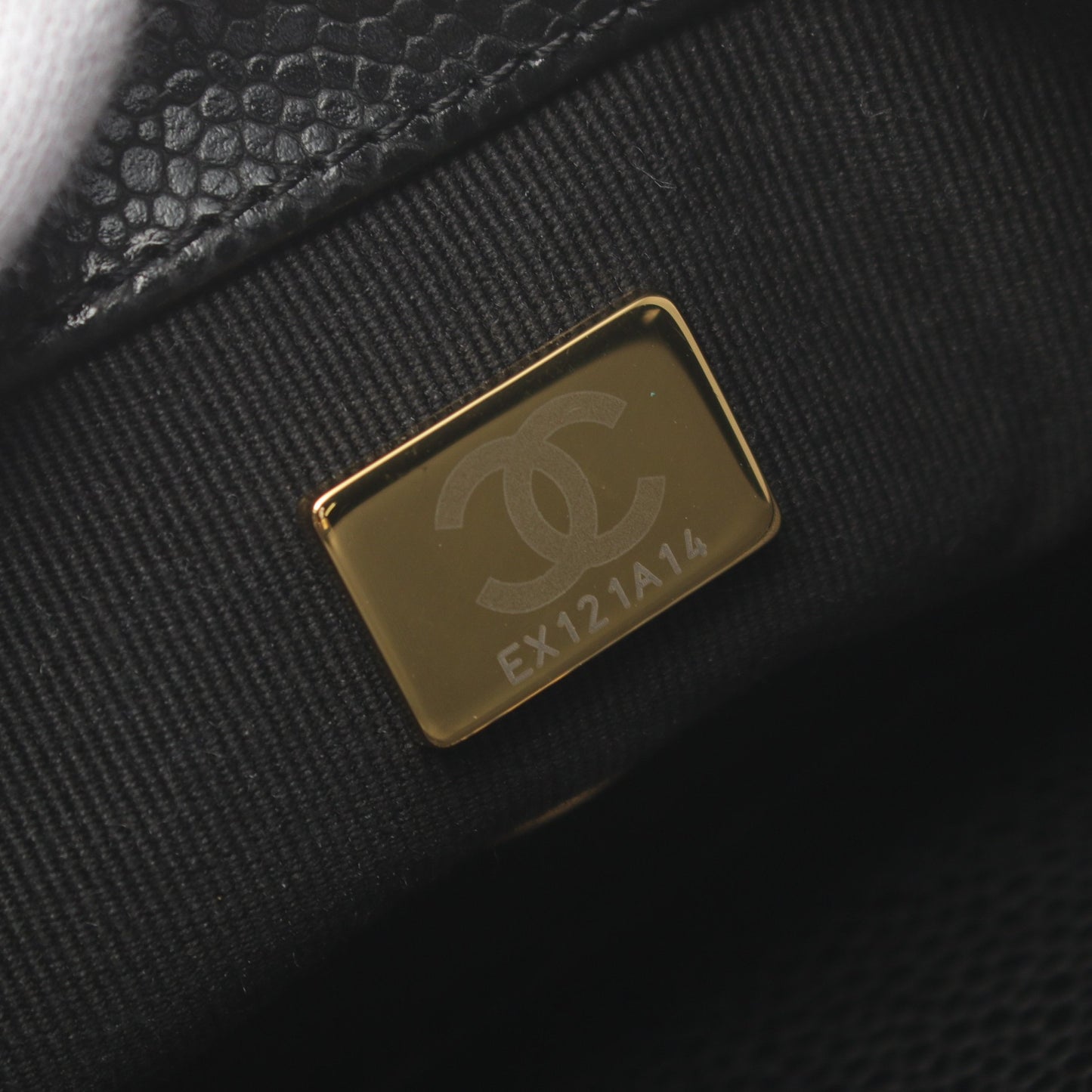 ミニマトラッセ チェーンショルダーバッグ キャビアスキン ブラック ゴールド金具 シャネル バッグ CHANEL