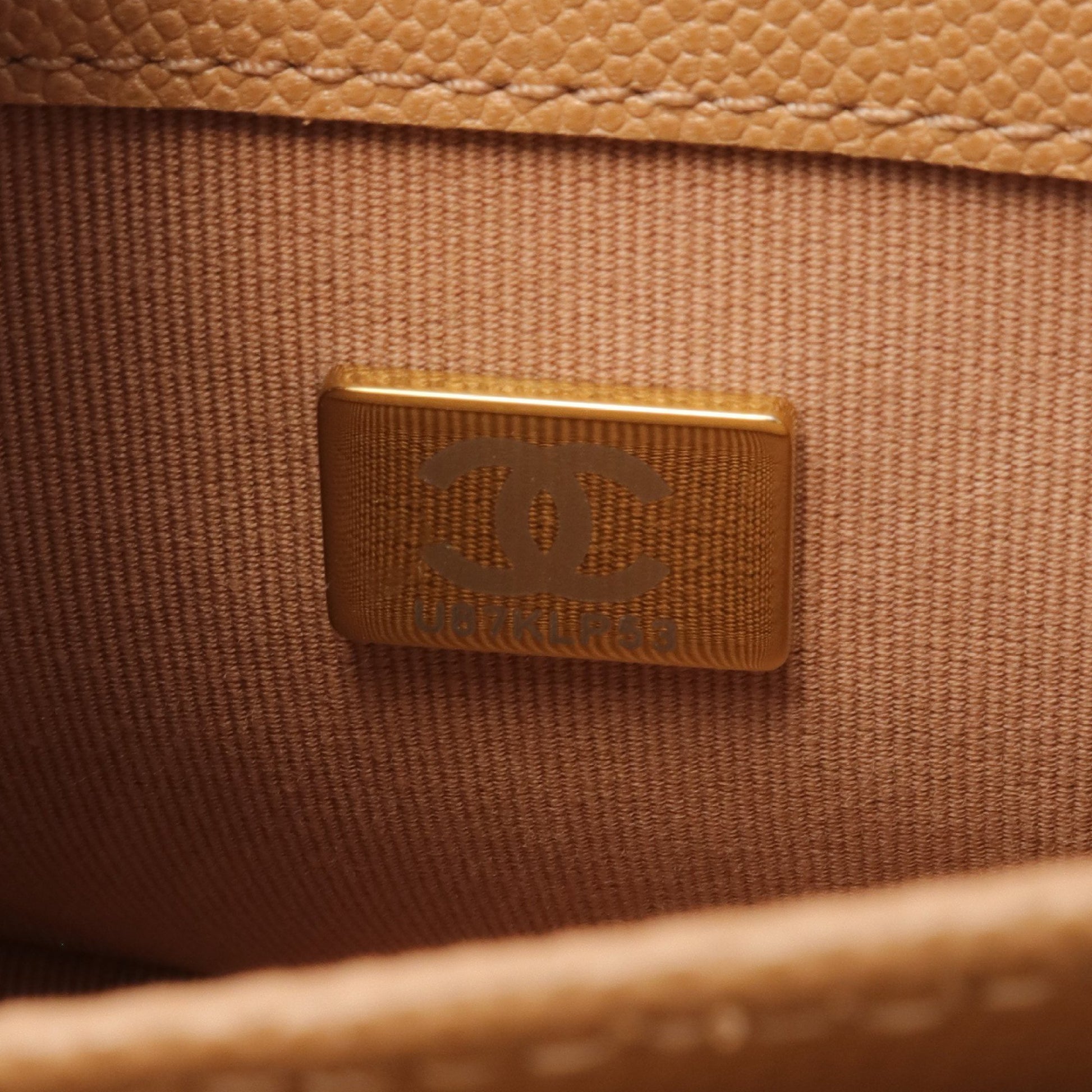 マトラッセ チェーンショルダーバッグ キャビアスキン ベージュ マットゴールド金具 シャネル バッグ CHANEL