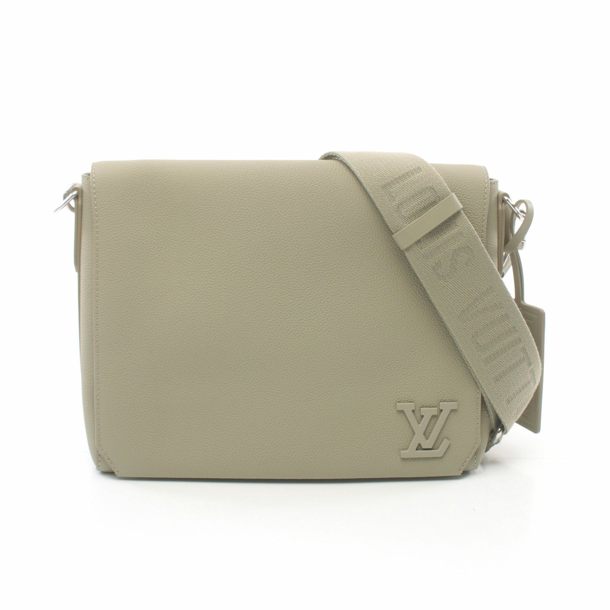 テイクオフ メッセンジャー LV アエログラム ショルダーバッグ レザー ライトグリーン ルイヴィトン バッグ LOUIS VUITTON