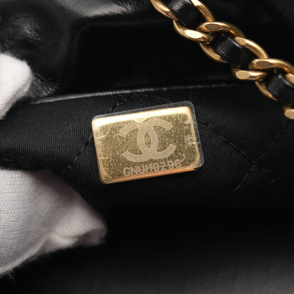 CHANEL 22 ミニ チェーンショルダーバッグ ボーダー ラムスキン ブラック オフホワイト ゴールド金具 2WAY シャネル バッグ CHANEL