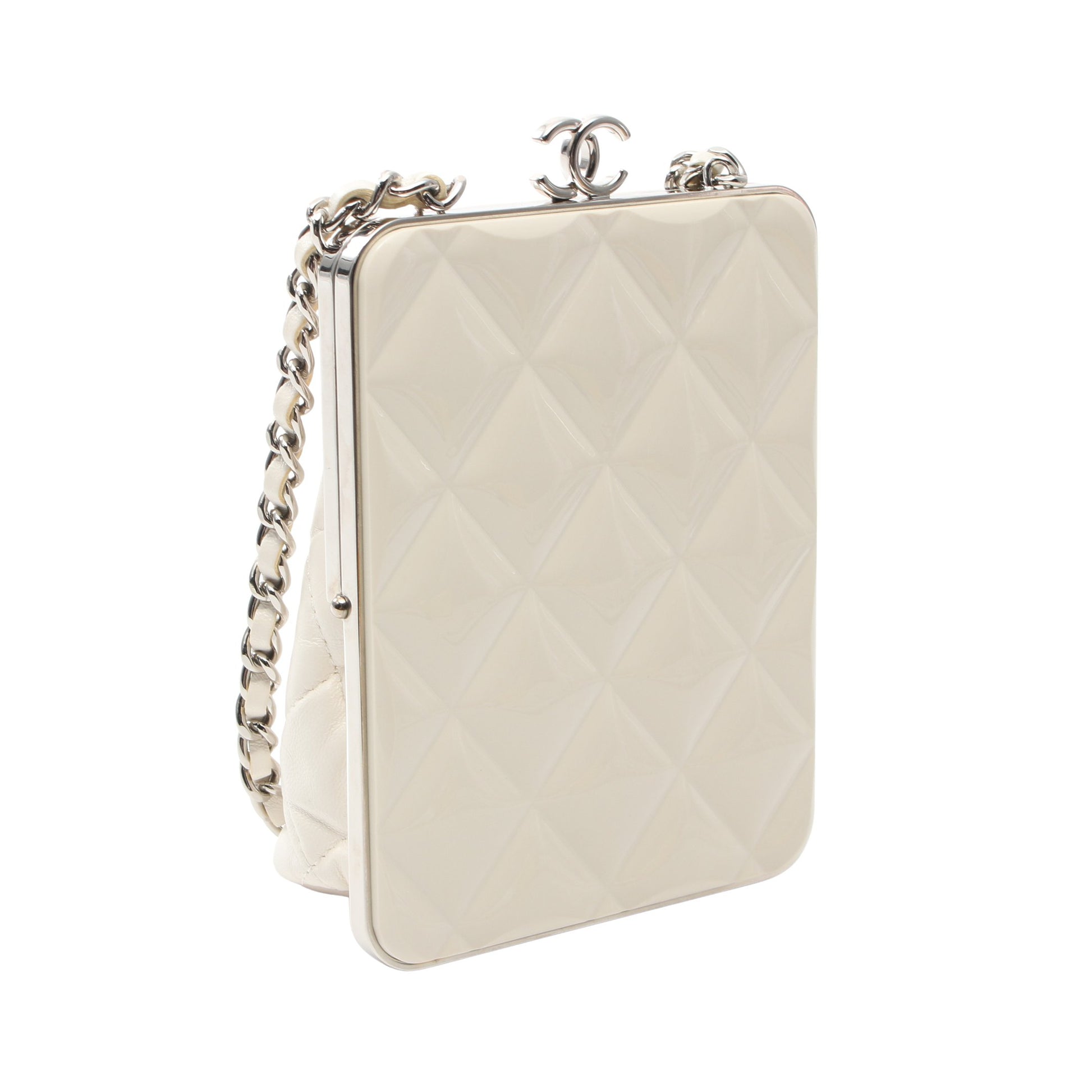 マトラッセ チェーンショルダーバッグ レザー ホワイト シルバー金具 シャネル バッグ CHANEL