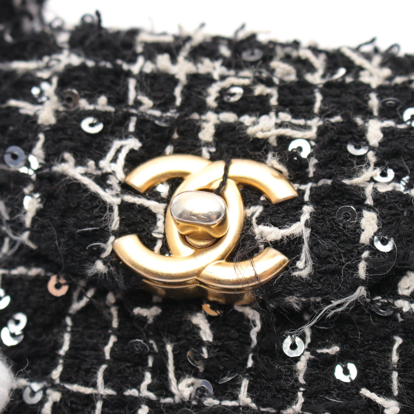 マトラッセ チェーン クラッチバッグ ツイード ブラック ホワイト ゴールド金具 2WAY シャネル バッグ CHANEL