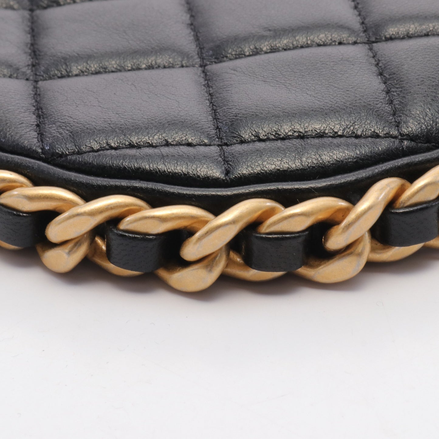 マトラッセ チェーンショルダーバッグ レザー ブラック ゴールド金具 シャネル バッグ CHANEL