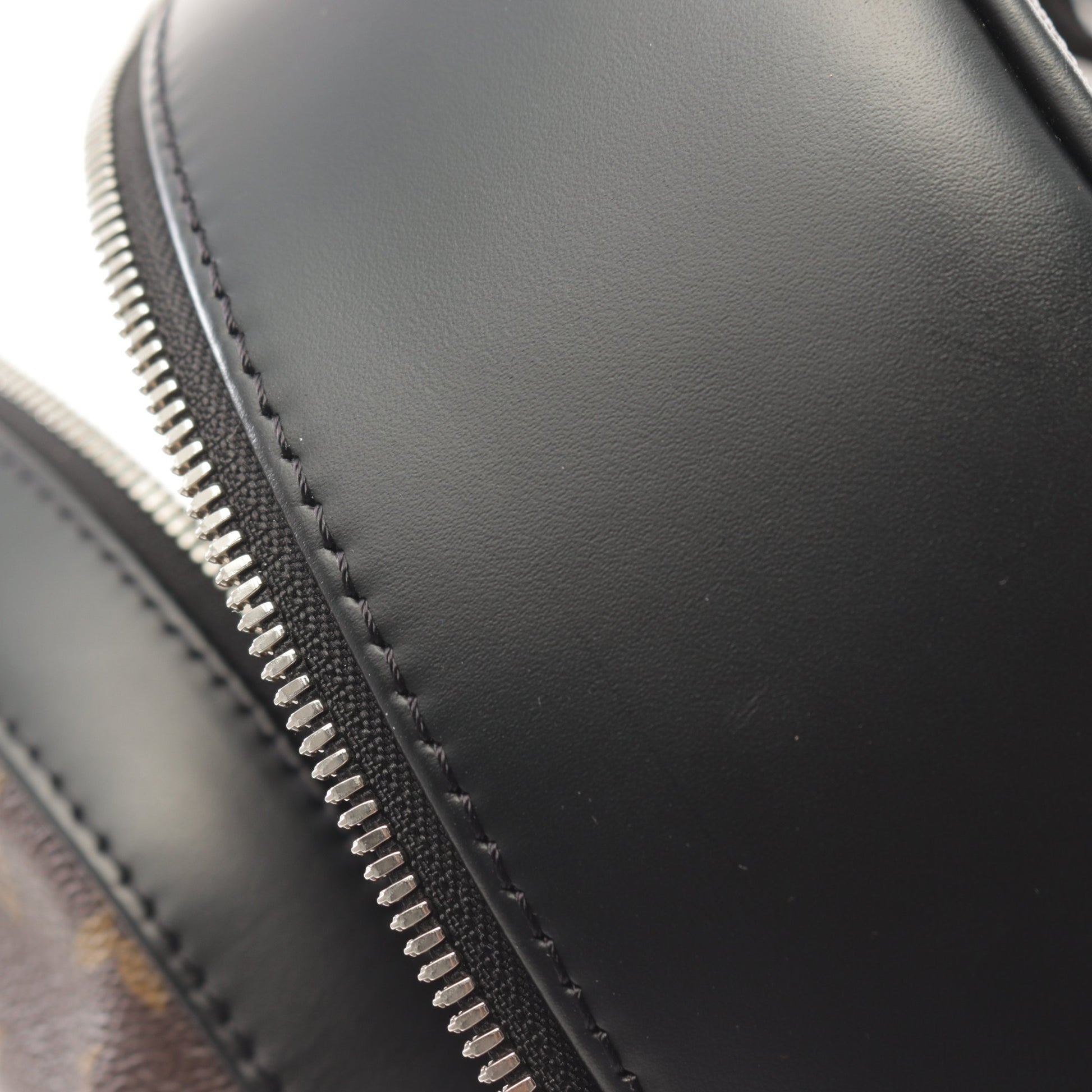 ジョッシュ モノグラムマカサー バックパック リュックサック PVC レザー ブラウン ブラック ルイヴィトン バッグ LOUIS VUITTON