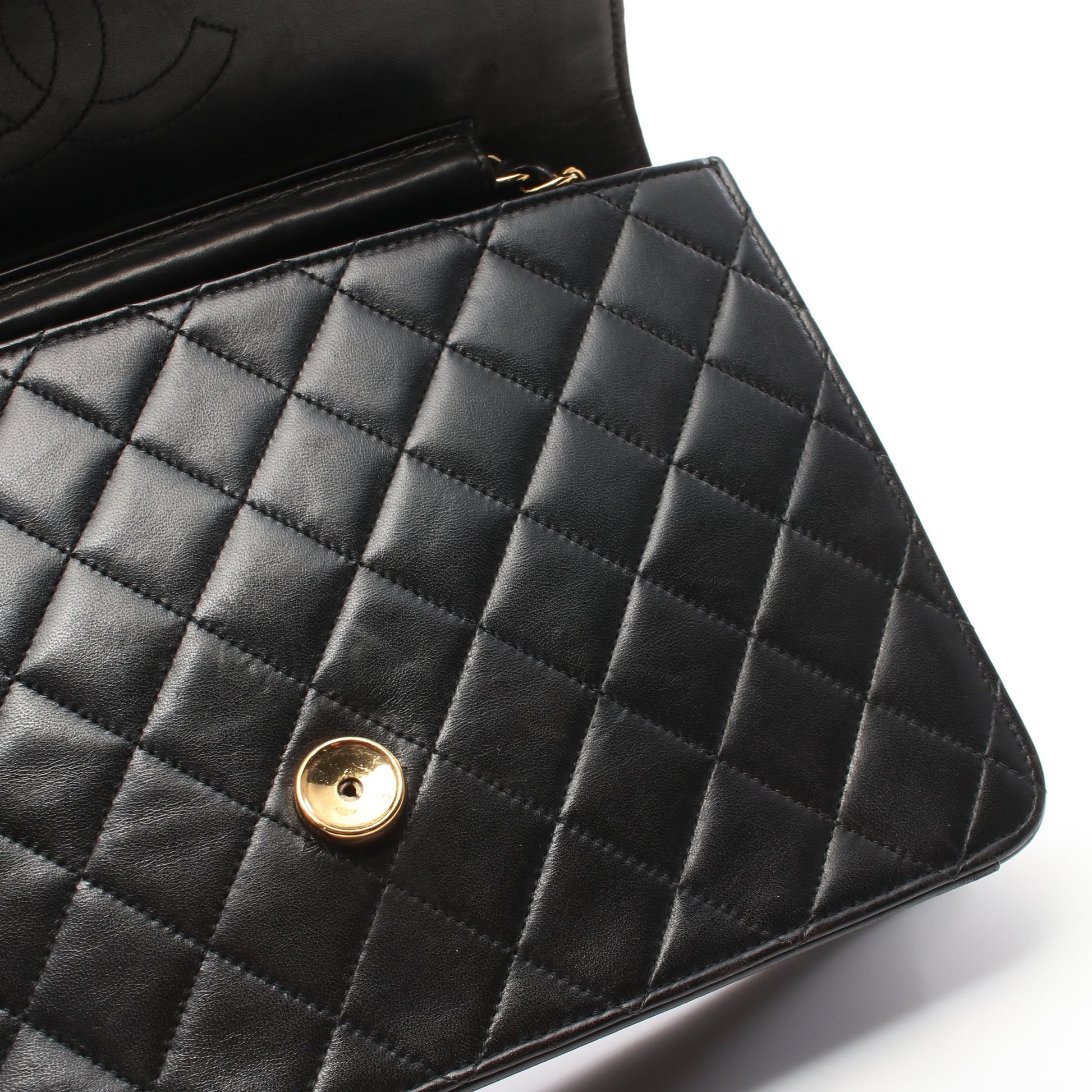 マトラッセ チェーンショルダーバッグ ラムスキン ブラック ゴールド金具 プッシュロック シャネル バッグ CHANEL