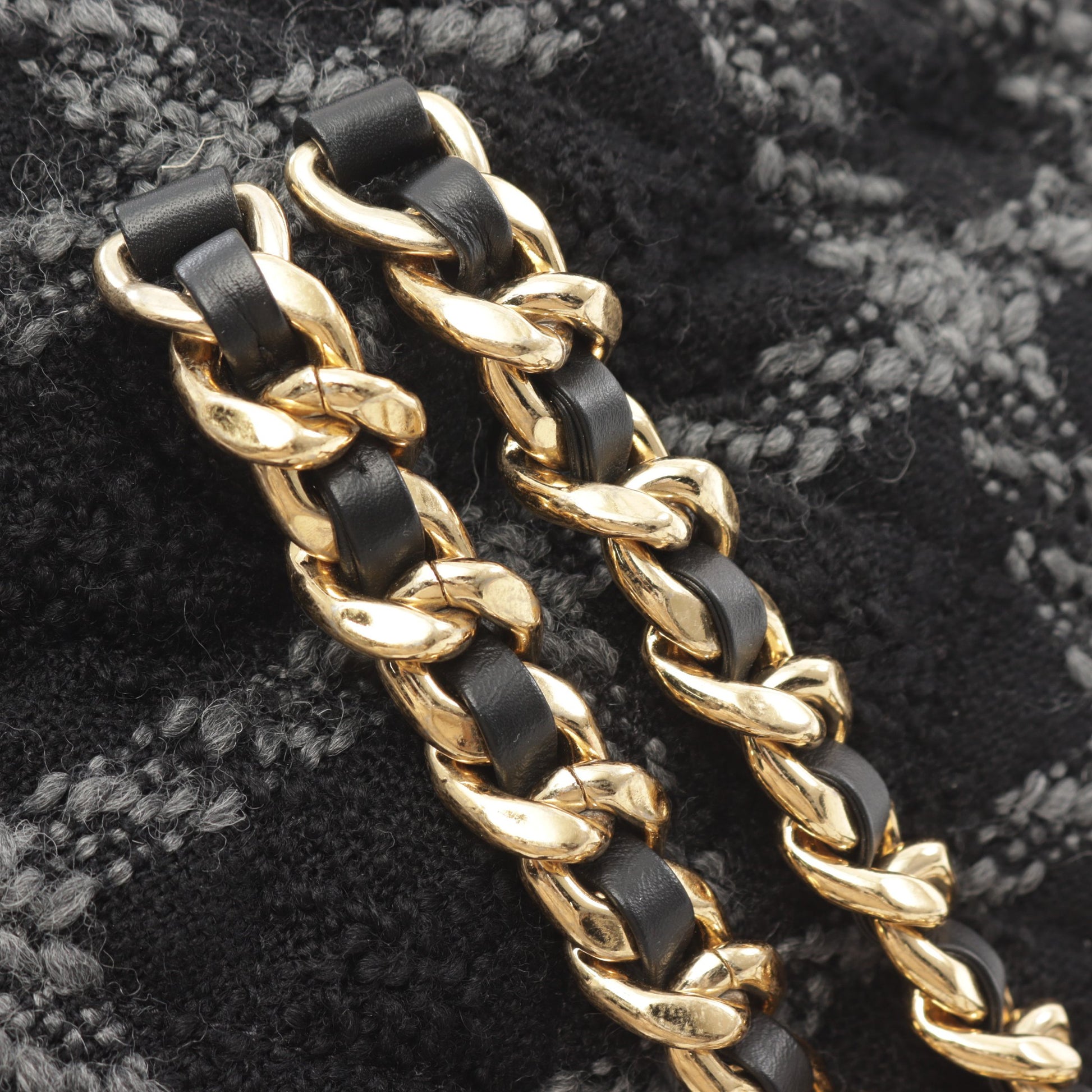 ココマーク バックパック リュックサック ツイード ブラック グレー ゴールド金具 シャネル バッグ CHANEL