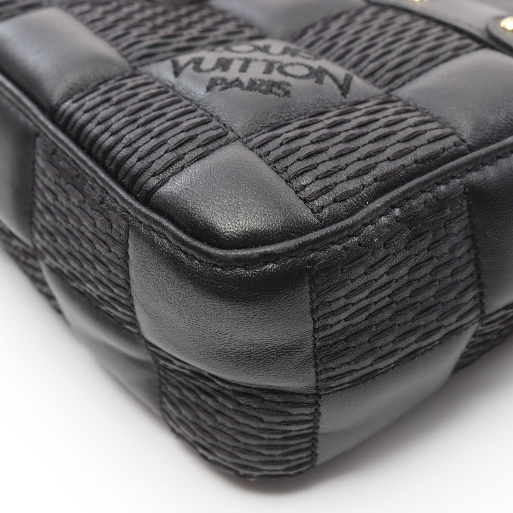 ポシェット トロカ ショルダーバッグ レザー ブラック 2WAY ルイヴィトン バッグ LOUIS VUITTON