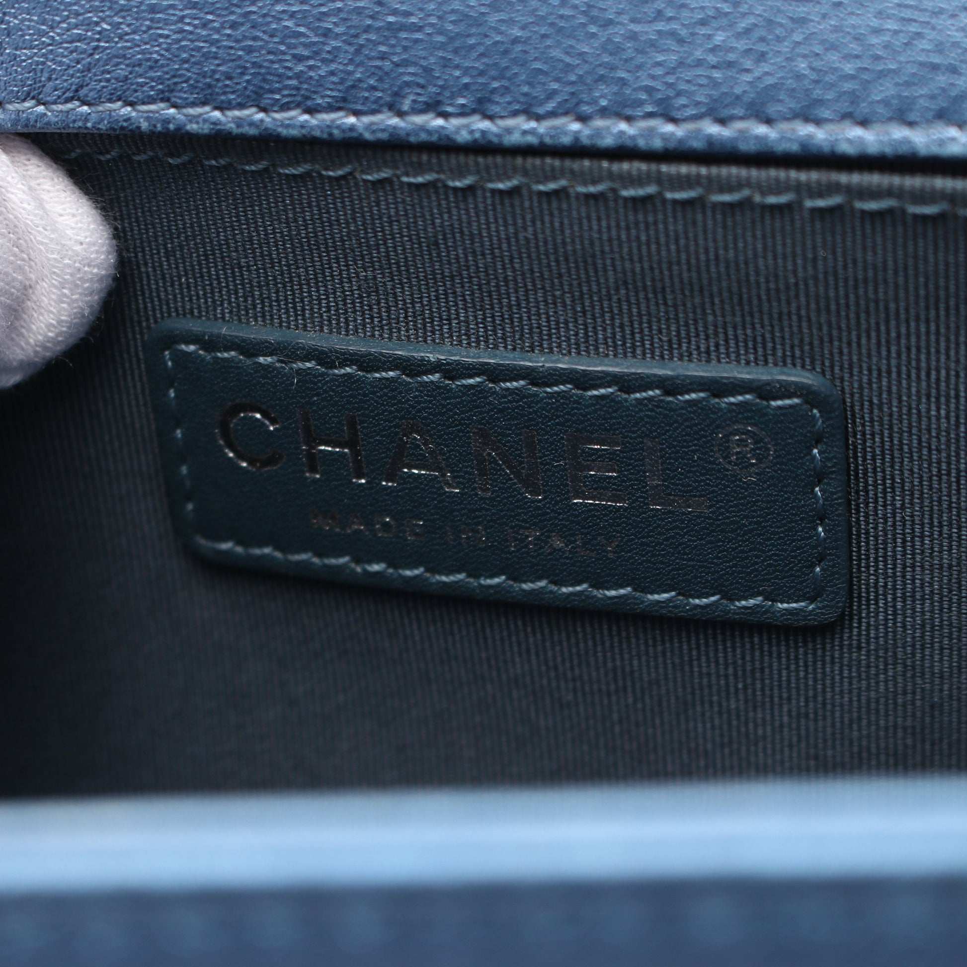 ボーイシャネル スモール チェーンショルダーバッグ レザー ブルー シルバー金具 シャネル バッグ CHANEL