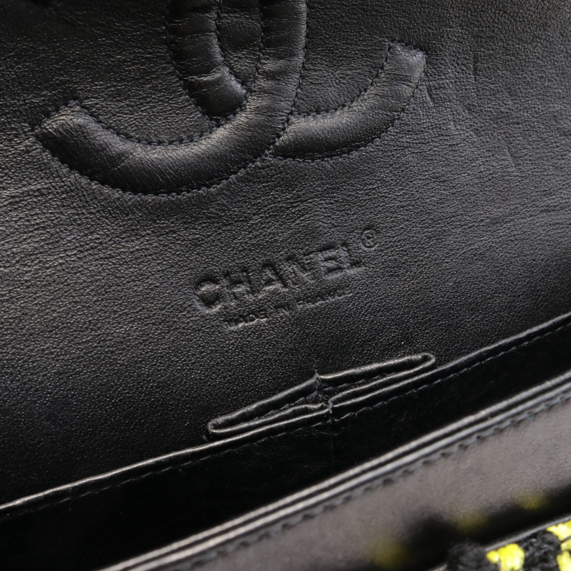 マトラッセ Wフラップ Wチェーンショルダーバッグ ツイード レザー イエロー ブラック シルバー金具 シャネル バッグ CHANEL