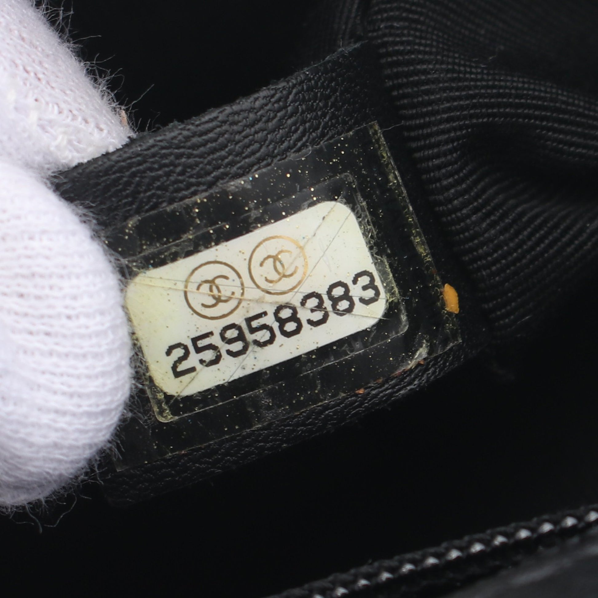 Vステッチ Wチェーンショルダーバッグ ラムスキン ブラック ゴールド金具 シャネル バッグ CHANEL
