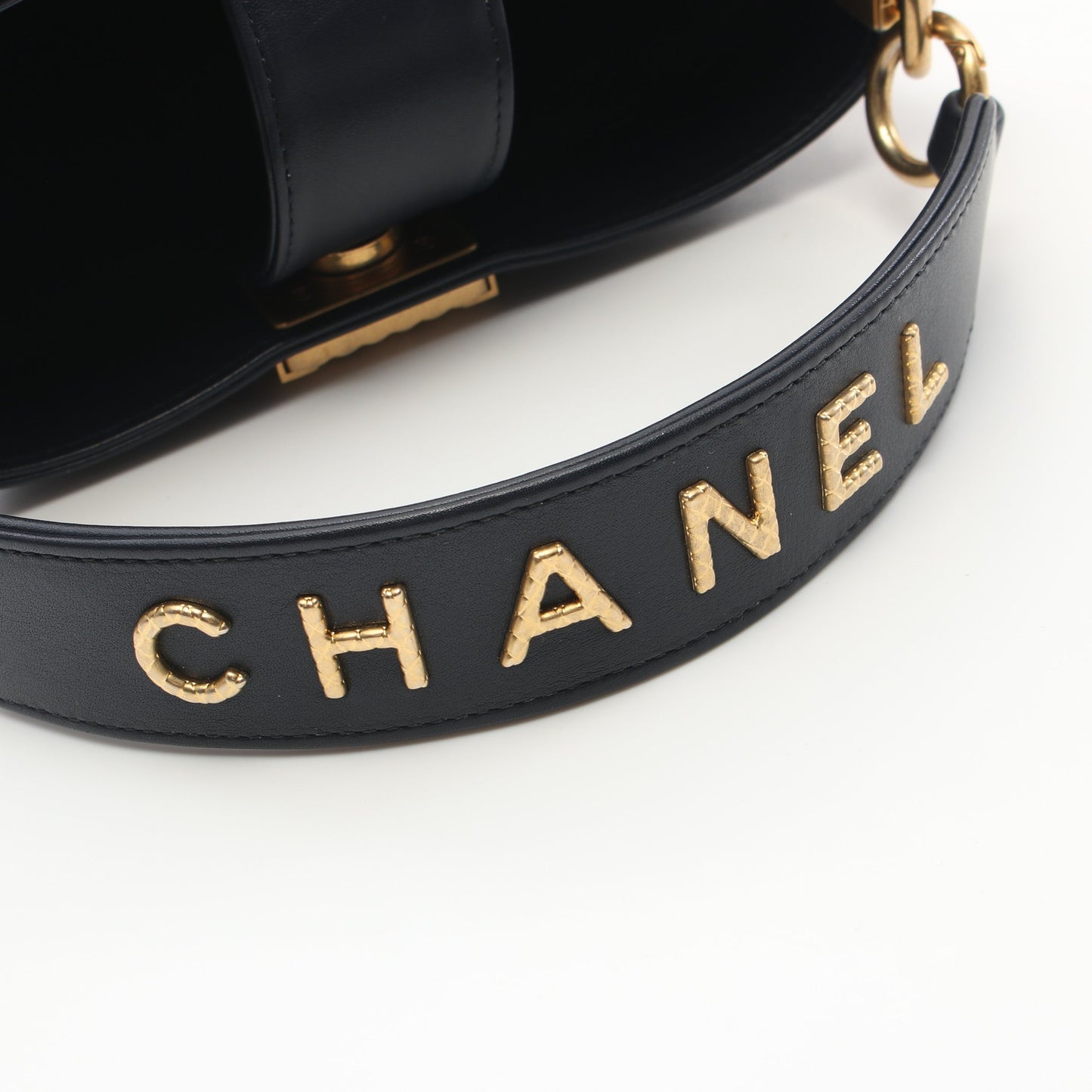 ボーイシャネル チェーンショルダーバッグ レザー ネイビー ゴールド金具 2WAY シャネル バッグ CHANEL