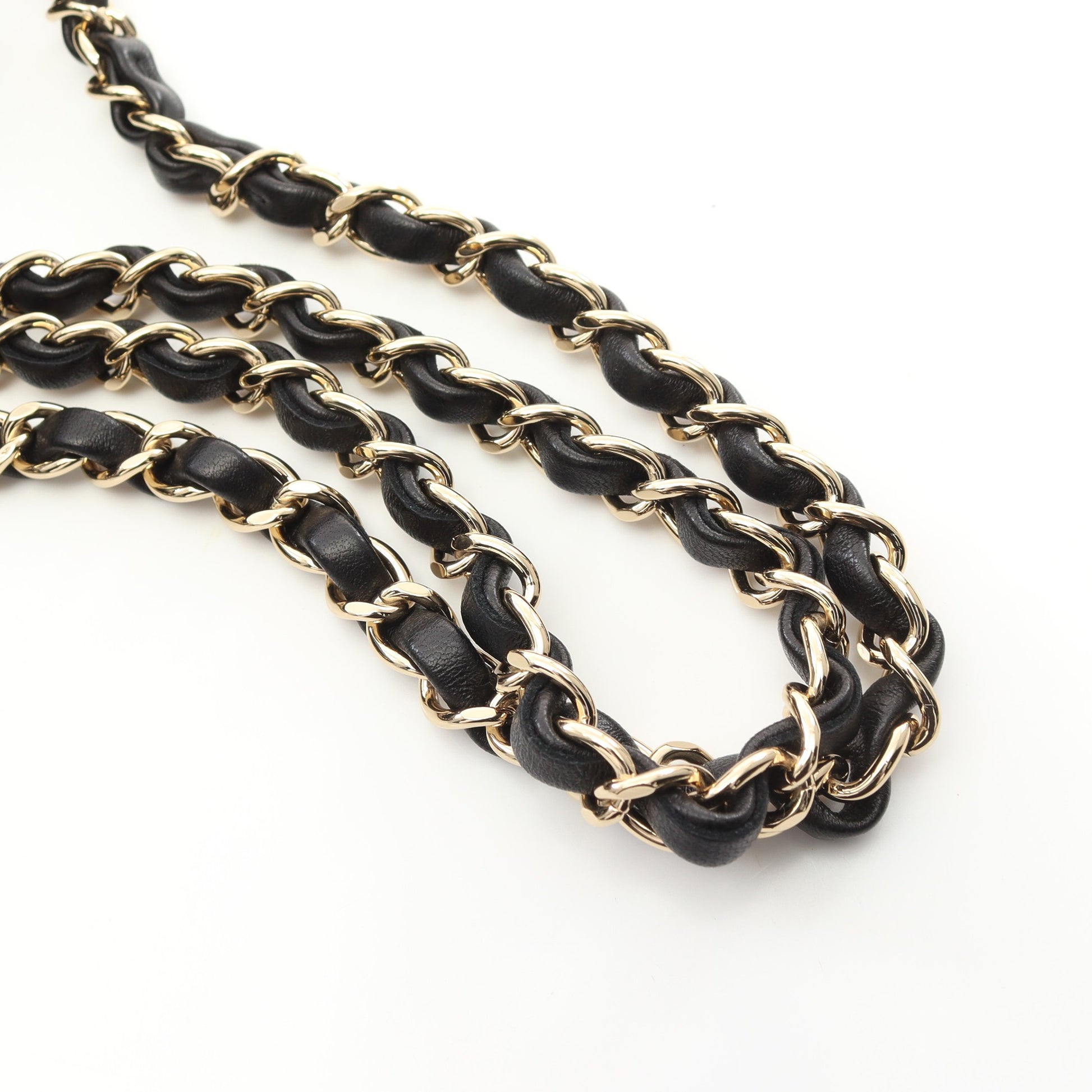 シェブロン Vステッチ Wフラップ Wチェーンショルダーバッグ ラムスキン ブラック ゴールド金具 シャネル バッグ CHANEL