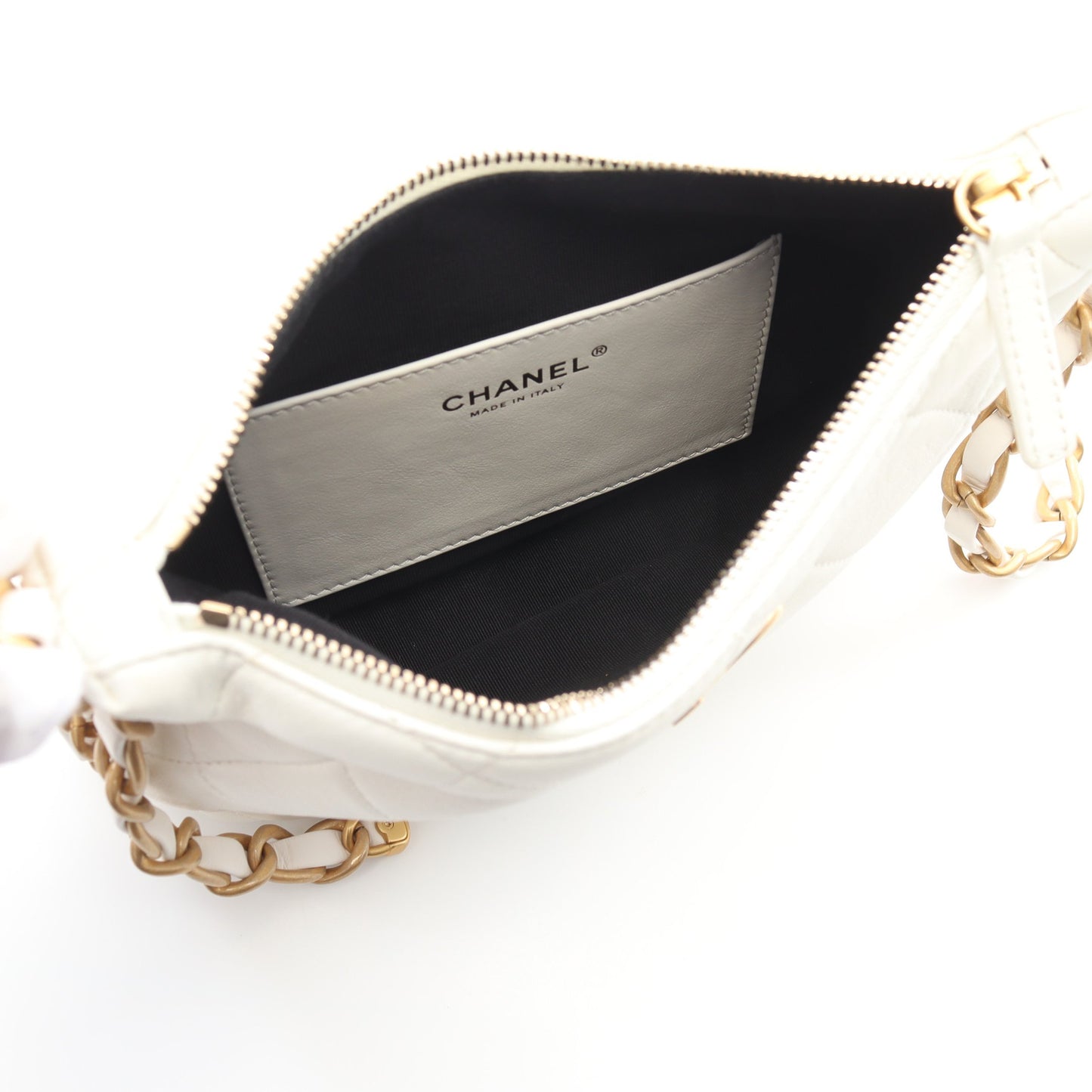 マトラッセ チェーンショルダーバッグ ラムスキン ホワイト ゴールド金具 シャネル バッグ CHANEL