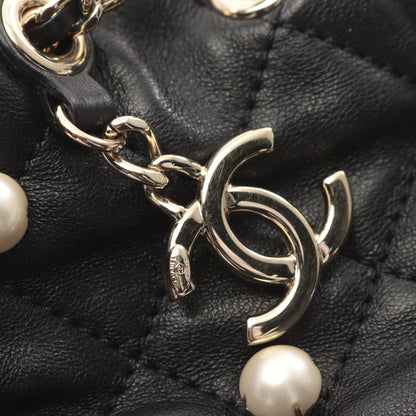 ココマーク チェーンショルダーバッグ ラムスキン フェイクパール ブラック ゴールド金具 巾着 シャネル バッグ CHANEL