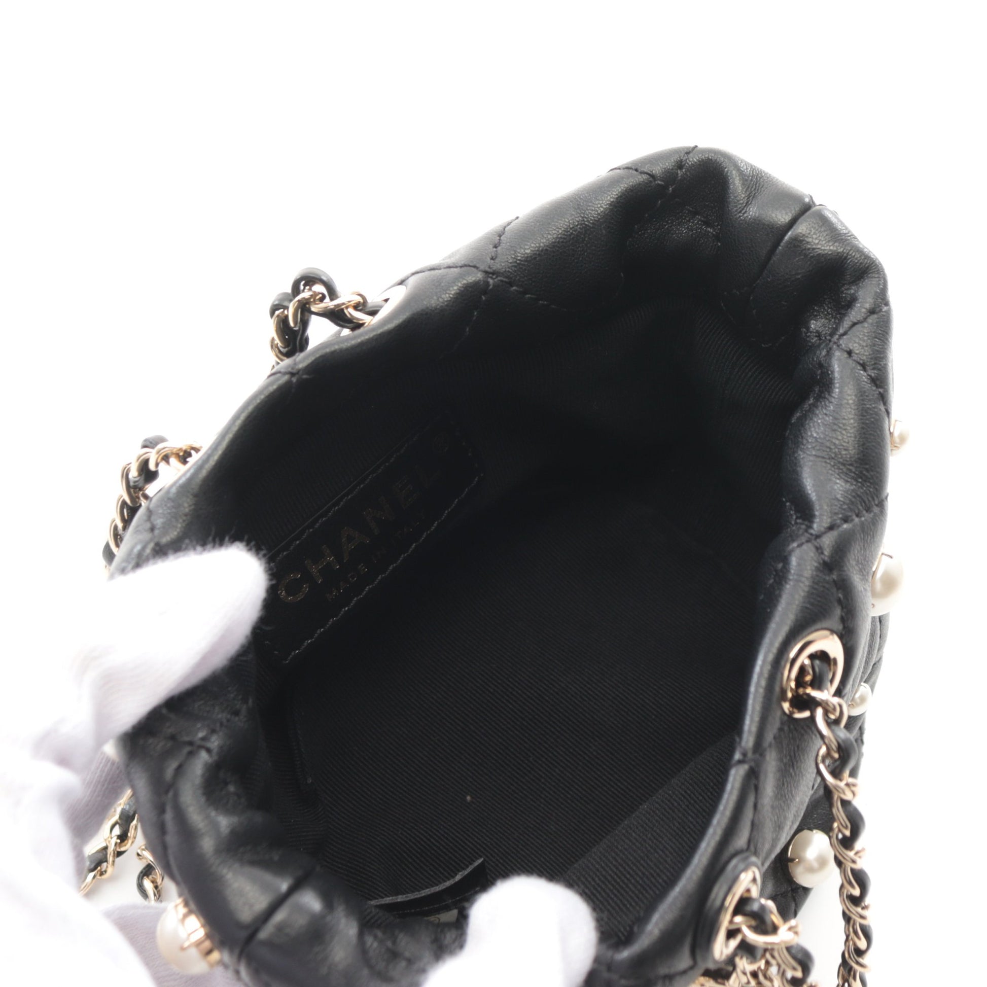 ココマーク チェーンショルダーバッグ ラムスキン フェイクパール ブラック ゴールド金具 巾着 シャネル バッグ CHANEL