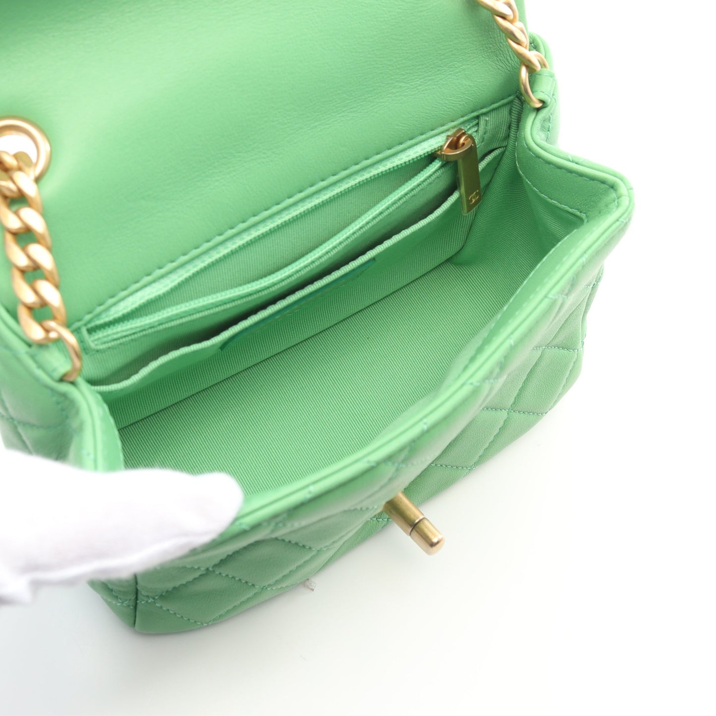マトラッセ チェーンショルダーバッグ ラムスキン グリーン ゴールド金具 シャネル バッグ CHANEL