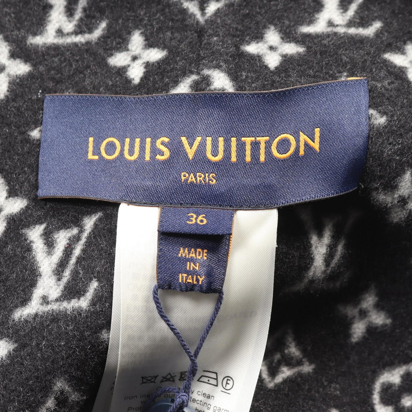 フーデッドケープ モノグラム ポンチョ ウール シルク ブラック フード付き ルイヴィトン アウター LOUIS VUITTON
