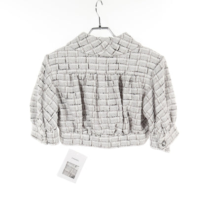 クロップド ツイード ジャケット レーヨン コットン ライトグレー ビジューボタン 22C シャネル アウター CHANEL