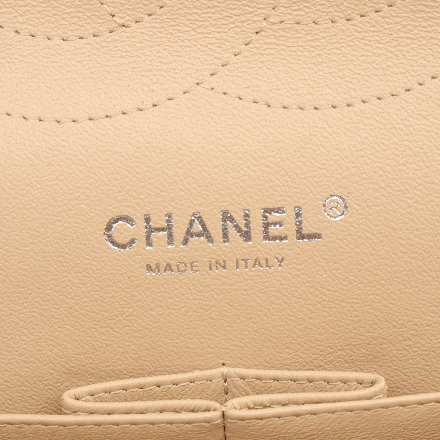 デカマトラッセ30 クラシック ラージ Wフラップ Wチェーンショルダーバッグ キャビアスキン ベージュ - シャネル バッグ CHANEL